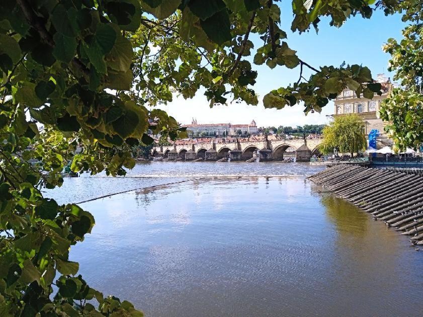 Cozy Studio In The Heart Of Old Prague Near The Charles Bridge Eksteriør billede